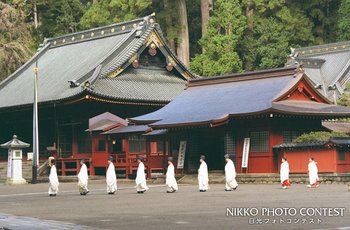 祭礼の朝