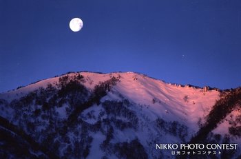 五色山の残月